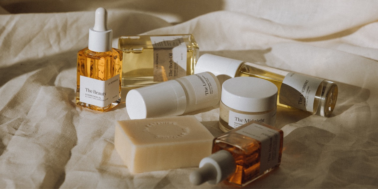 skin care products
natural beauty products
face products
beauty care products
Skincare
Clean skincare
Selfcare
Eco friendly skincare
Plantbased skincare
Vegan skincare
Natural skincare
Organic skincare
Sustainable skincare
Moisturizer
Moisturize
Cleanse
Cleanser
Serum
Best serum
Eye serum → oog serum
Natuurlijke huidverzorging
Biologische huidverzorging
Natuurlijke huidverzorging
Gezichts verzorging